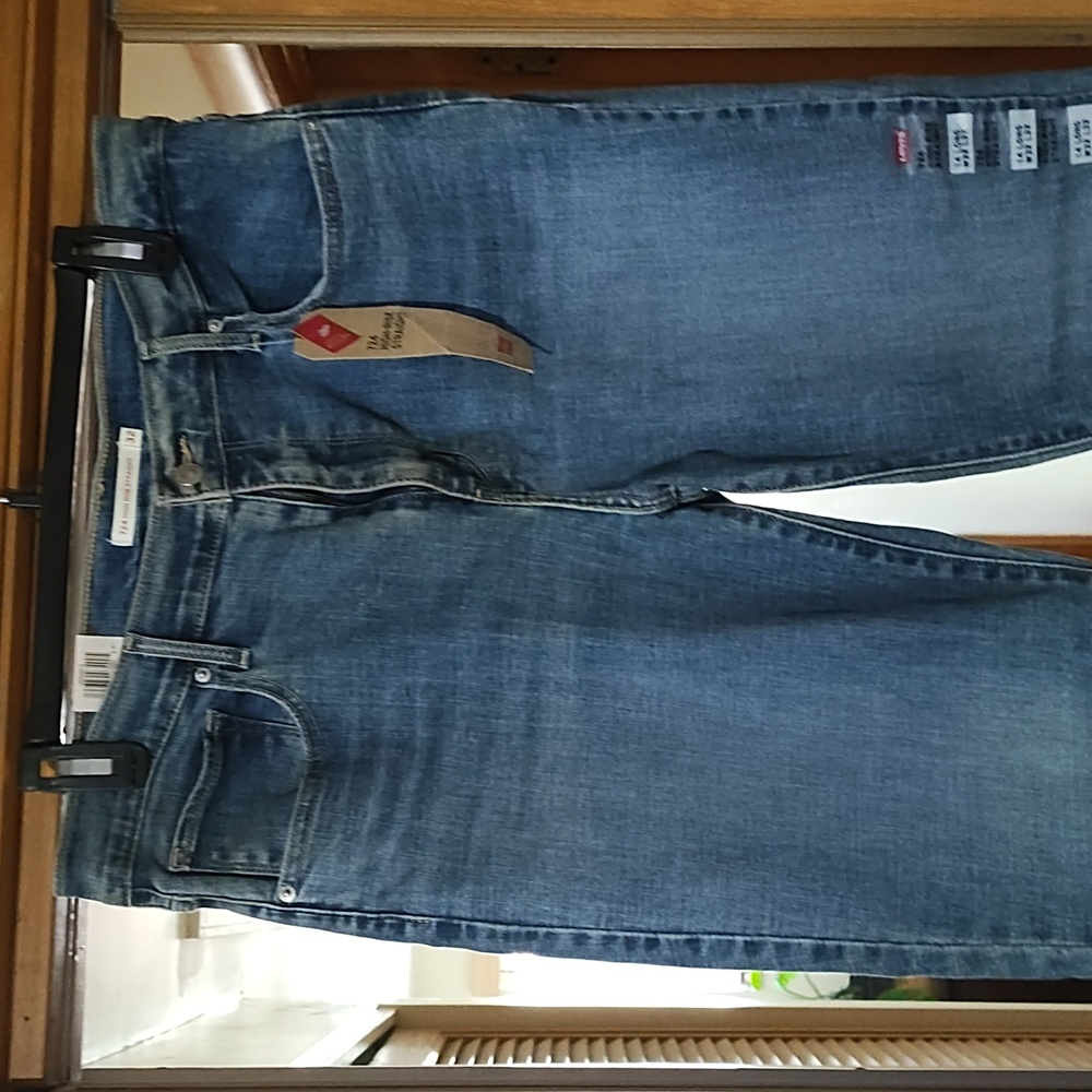 Levi's